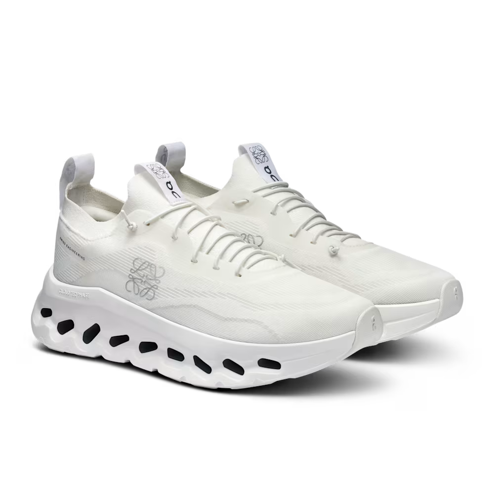 Cloudtilt LOEWE | White