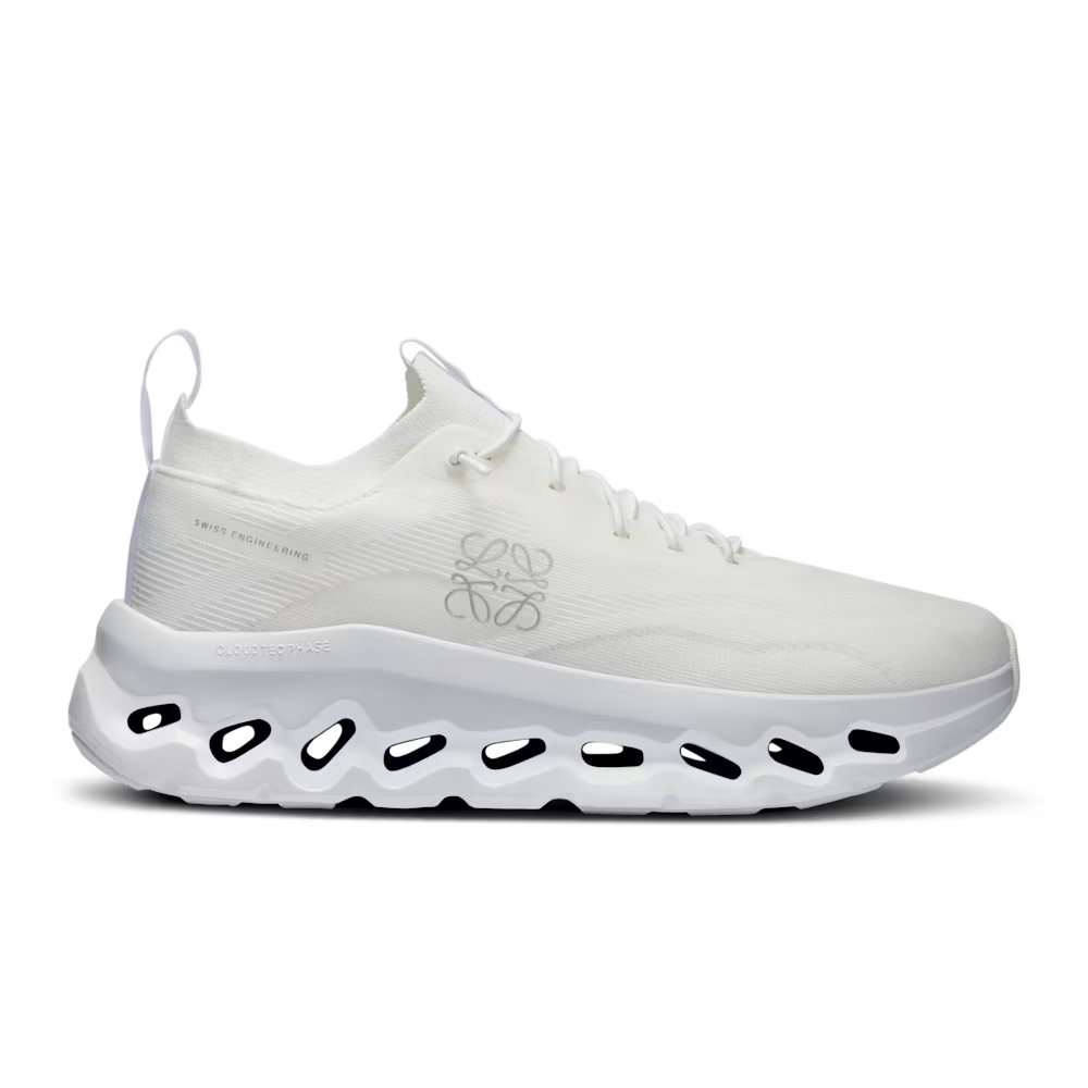 Cloudtilt LOEWE | White